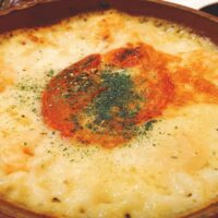 アリオ西新井内にある倉式珈琲店の海老とトマトのクリームドリアは、チーズ好きにはたまらない一品でした