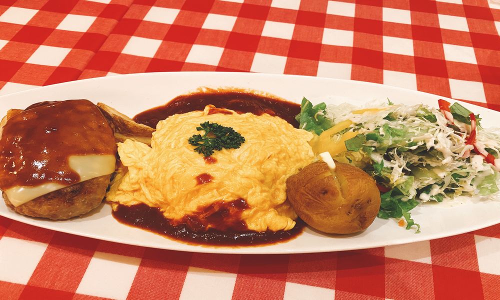 神田グリルは昔ながらの洋食屋さん ランチメニューが豊富にありレトロな雰囲気が素敵でした 足立区あるき隊